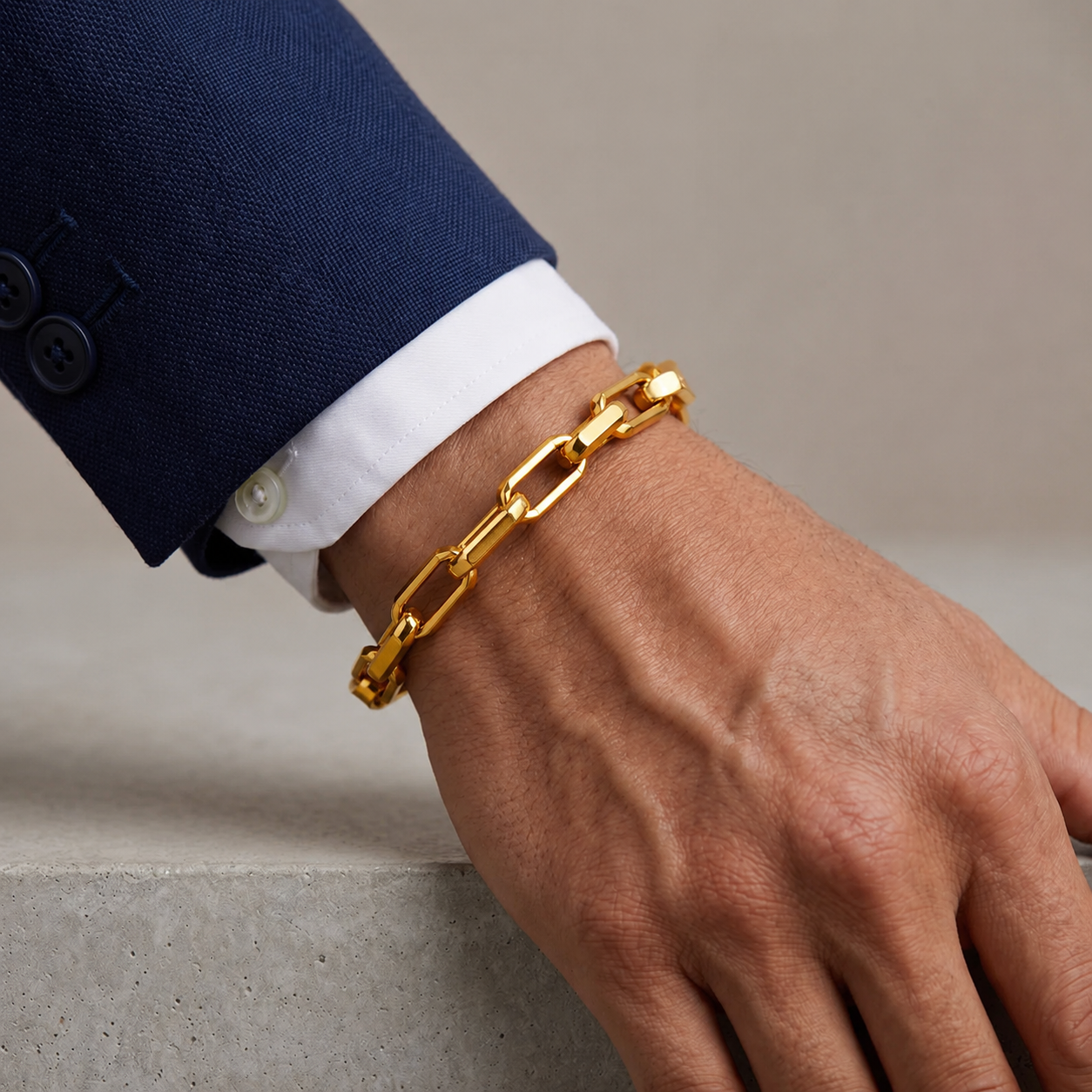 BRACELET OR 18K À MAILLONS RÉPUBLIQUE
