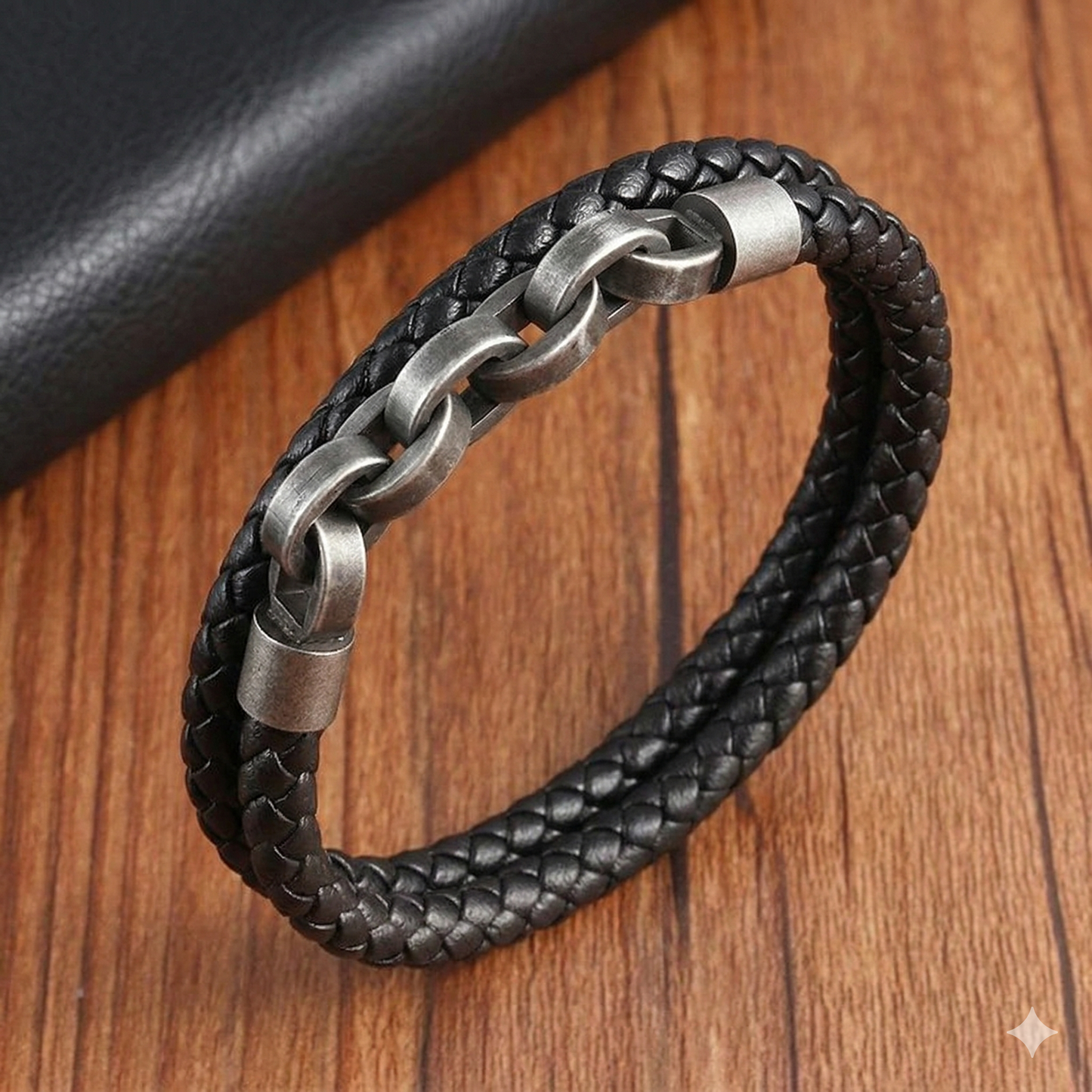 Bracelet Premium : Cuir & Chaîne de Caractère