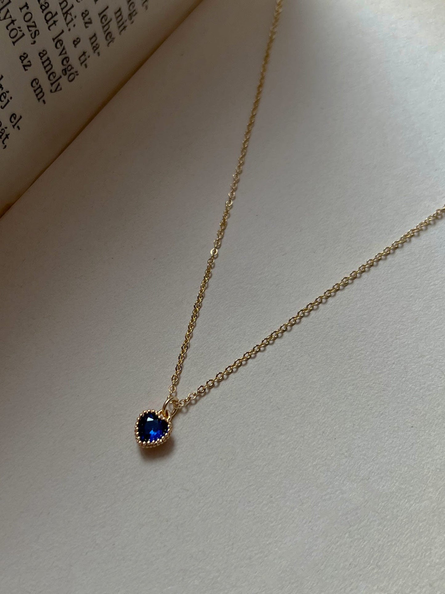 Collier cœur secret bleu royal